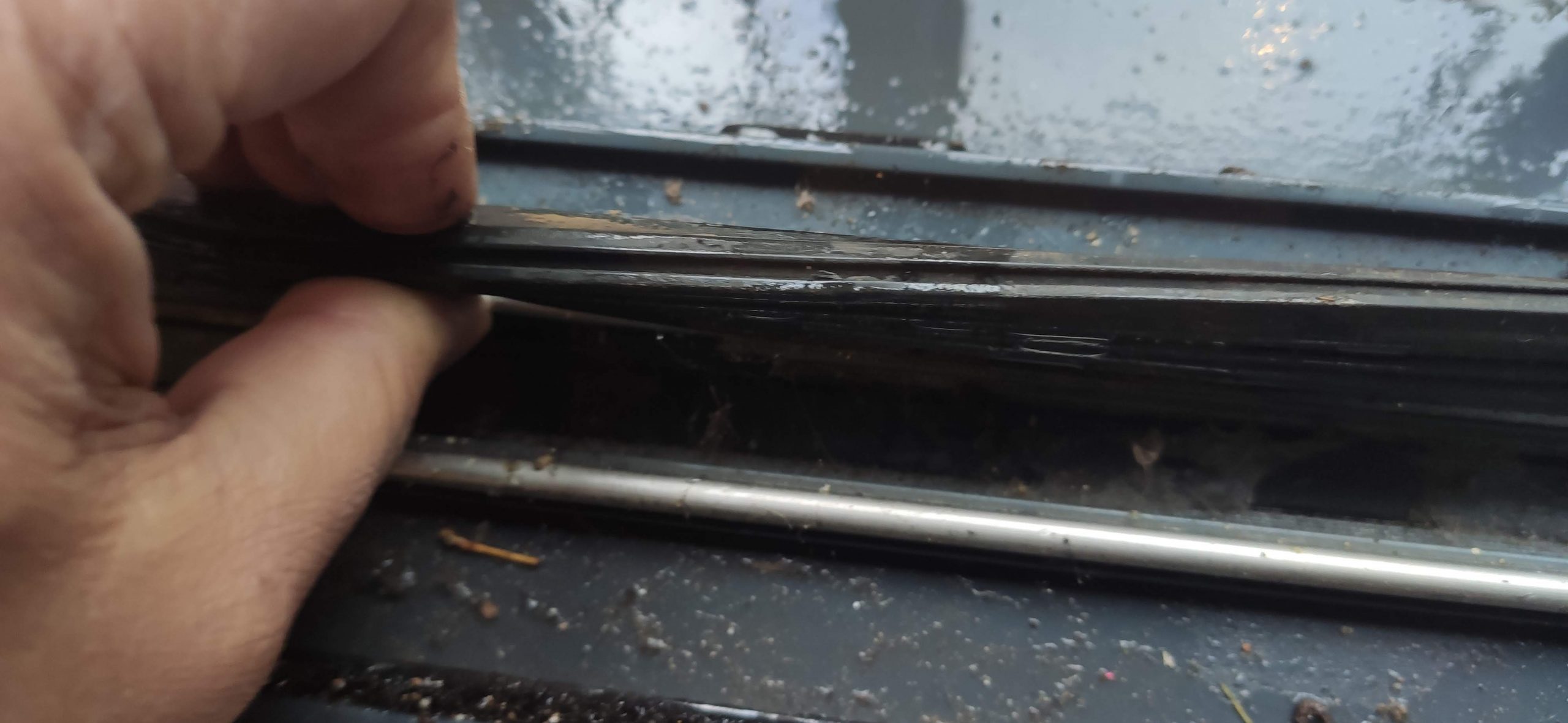 BIFOLD & SWING FOLD REPAIRS BIFOLD DOOR REPAIR